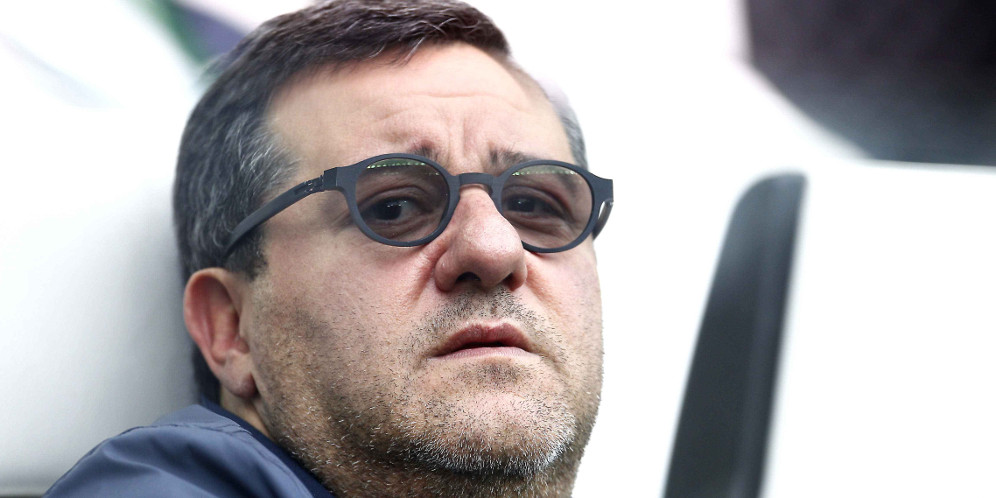 Raiola Dicaci Fans MU, Dicap Corona Wujud Manusia